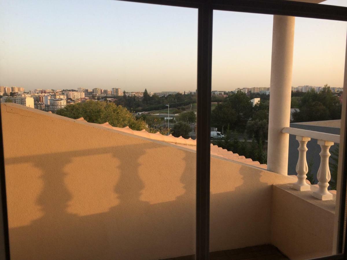 Sunny Suites Golf And Free Parking Guest House Lisabona Exterior foto